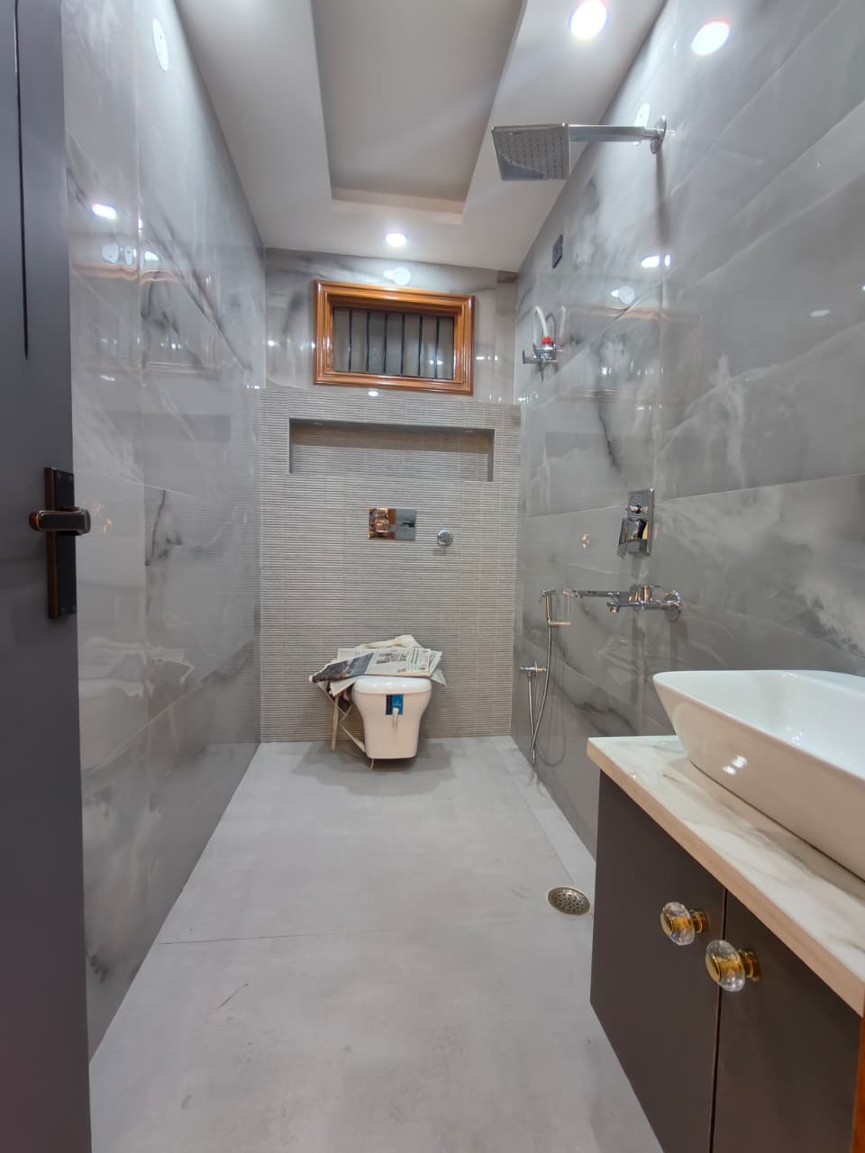 Premium 4 BHK Builder Floor for Sale in Bhagbati Extension Dwarka Mor in Bhagbati extension Dwarka mor